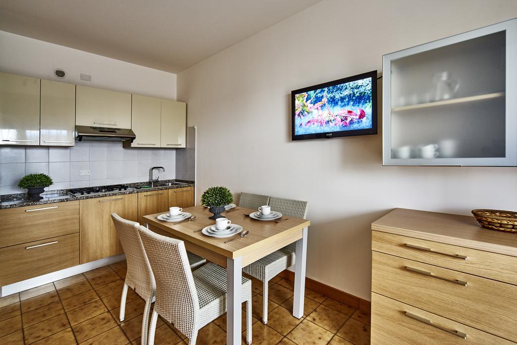 Residence Columbia Бибионе Экстерьер фото